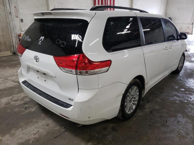 Photo 3 VIN: 5TDYK3DC7ES457265 - TOYOTA SIENNA XLE 