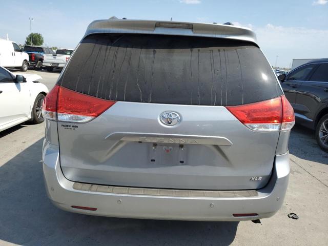 Photo 5 VIN: 5TDYK3DC7ES458674 - TOYOTA SIENNA XLE 