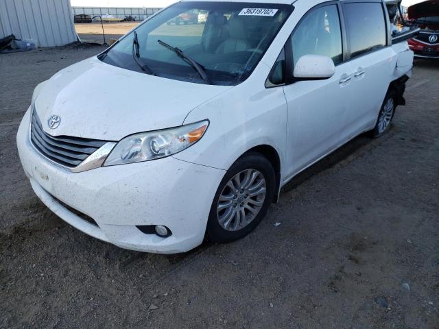 Photo 1 VIN: 5TDYK3DC7ES470999 - TOYOTA SIENNA XLE 