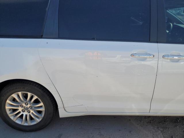 Photo 9 VIN: 5TDYK3DC7ES474650 - TOYOTA SIENNA XLE 