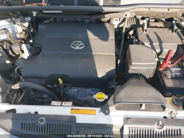 Photo 9 VIN: 5TDYK3DC7FS552958 - TOYOTA SIENNA 