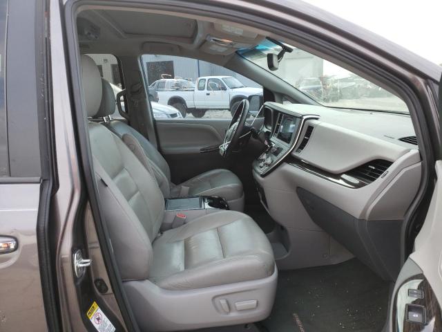 Photo 4 VIN: 5TDYK3DC7FS575477 - TOYOTA SIENNA XLE 