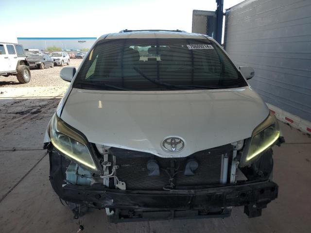 Photo 4 VIN: 5TDYK3DC7FS670153 - TOYOTA SIENNA XLE 