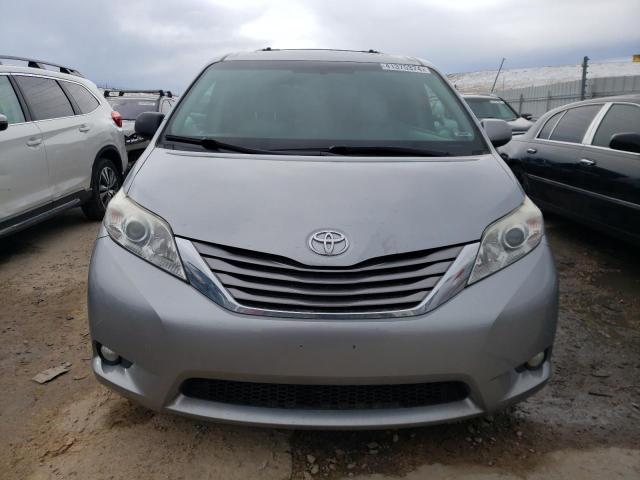 Photo 4 VIN: 5TDYK3DC7FS674395 - TOYOTA SIENNA XLE 