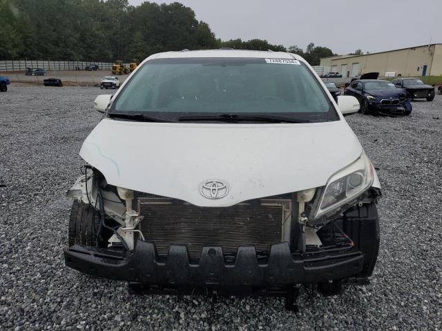 Photo 4 VIN: 5TDYK3DC7GS704688 - TOYOTA SIENNA XLE 