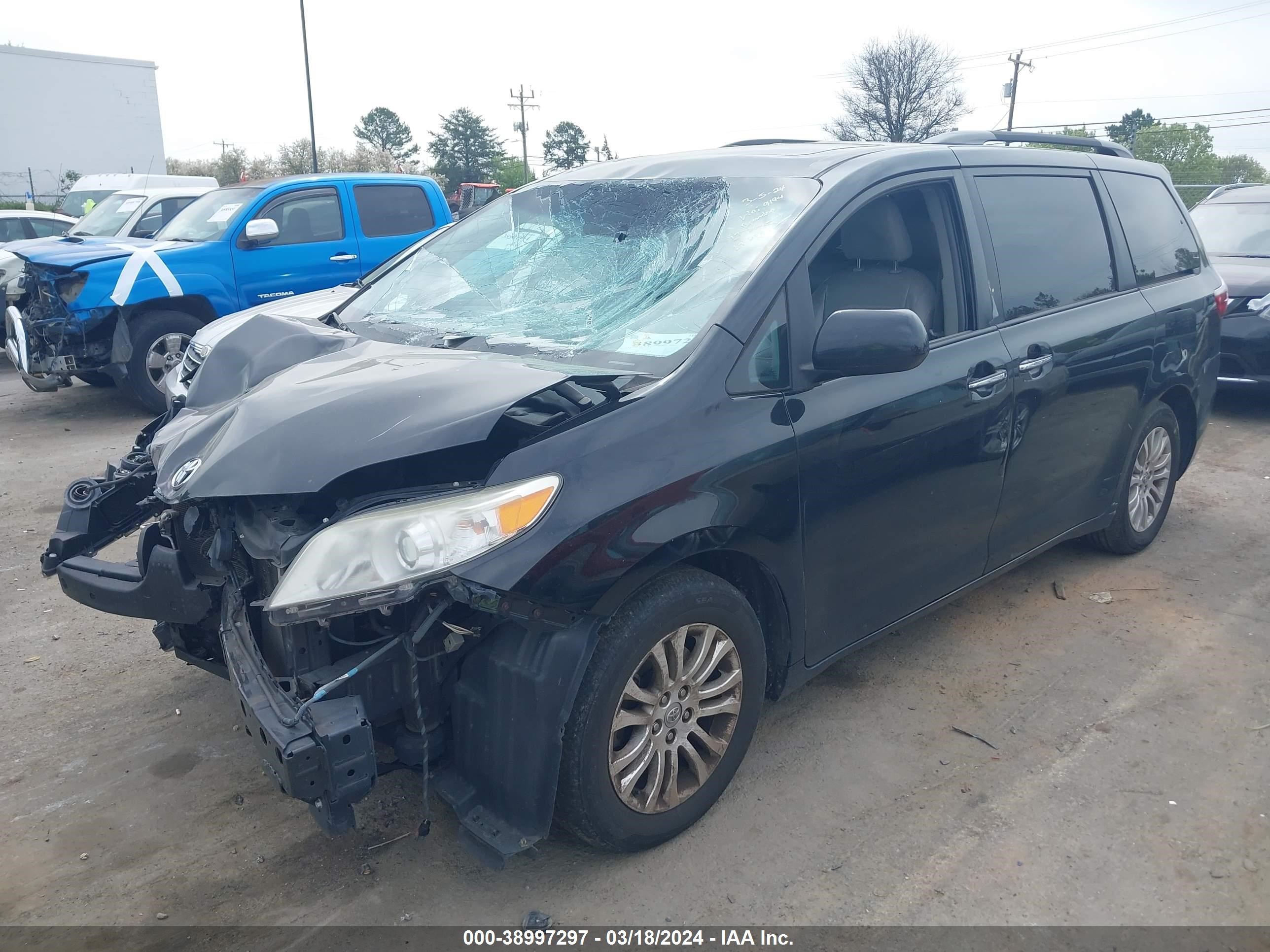 Photo 1 VIN: 5TDYK3DC7GS709194 - TOYOTA SIENNA 