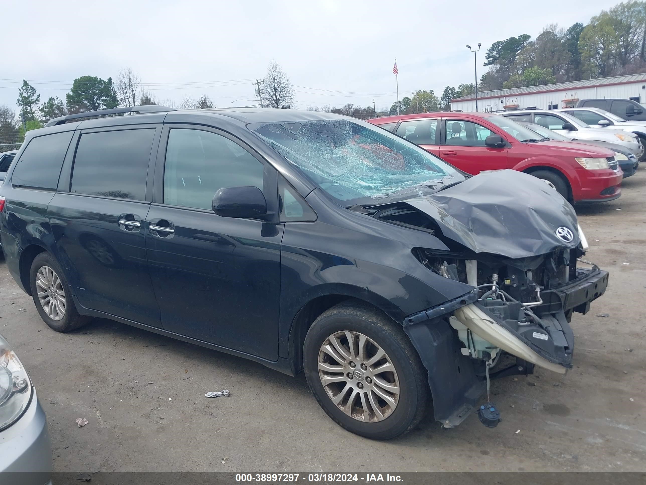 Photo 12 VIN: 5TDYK3DC7GS709194 - TOYOTA SIENNA 