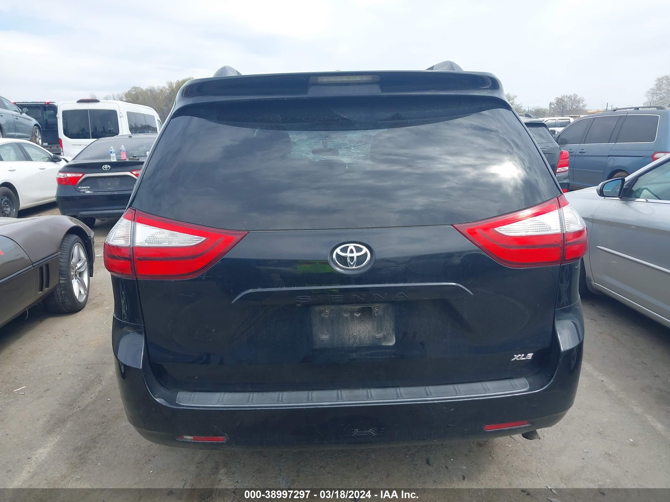 Photo 15 VIN: 5TDYK3DC7GS709194 - TOYOTA SIENNA 