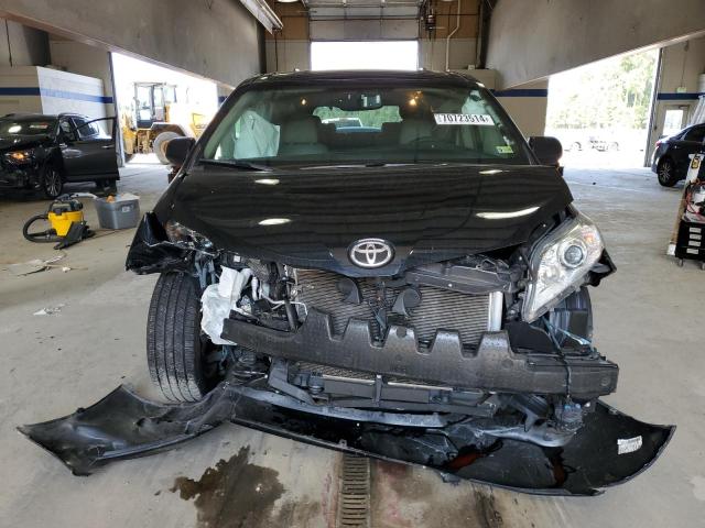 Photo 4 VIN: 5TDYK3DC7GS710586 - TOYOTA SIENNA XLE 