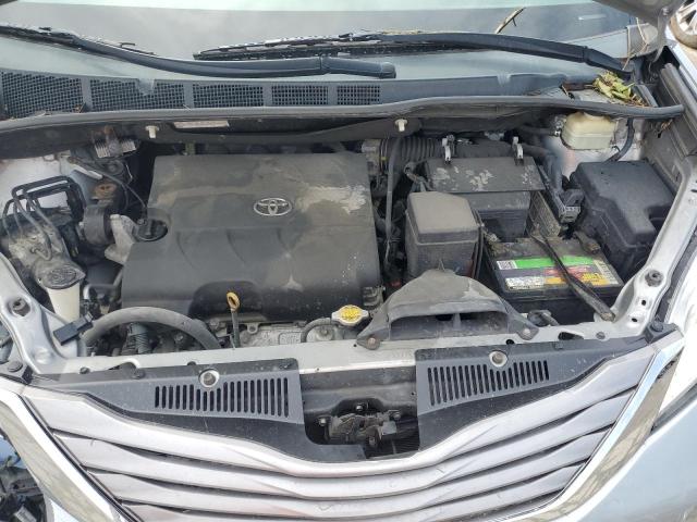 Photo 11 VIN: 5TDYK3DC7GS710717 - TOYOTA SIENNA XLE 