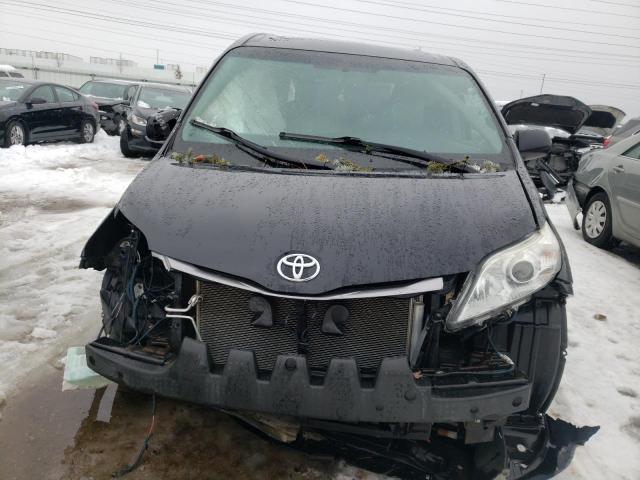 Photo 4 VIN: 5TDYK3DC7GS710832 - TOYOTA SIENNA XLE 