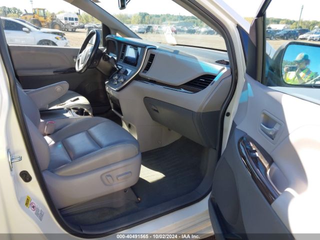 Photo 4 VIN: 5TDYK3DC7GS718154 - TOYOTA SIENNA 