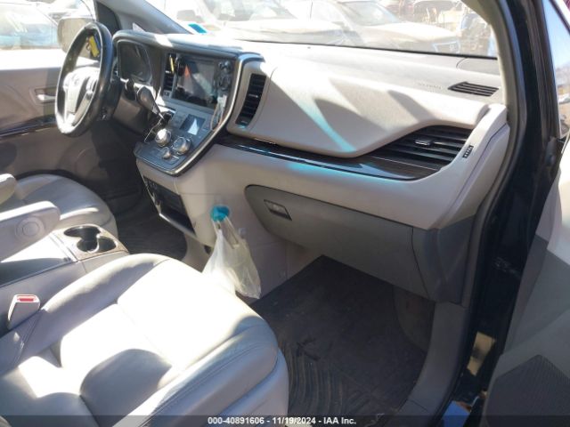 Photo 4 VIN: 5TDYK3DC7GS737108 - TOYOTA SIENNA 