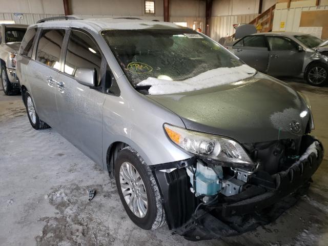 Photo 0 VIN: 5TDYK3DC7GS739831 - TOYOTA SIENNA XLE 