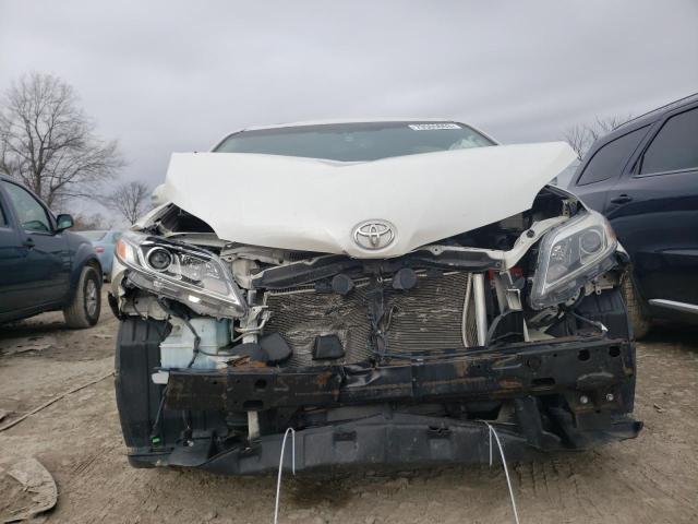 Photo 4 VIN: 5TDYK3DC7GS759075 - TOYOTA SIENNA XLE 