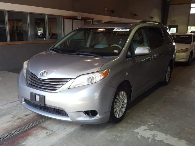 Photo 1 VIN: 5TDYK3DC8BS028521 - TOYOTA SIENNA XLE 