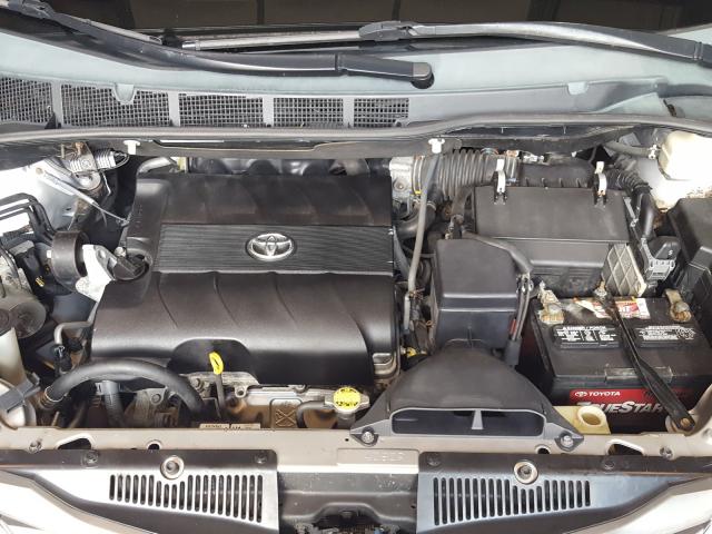 Photo 6 VIN: 5TDYK3DC8BS028521 - TOYOTA SIENNA XLE 