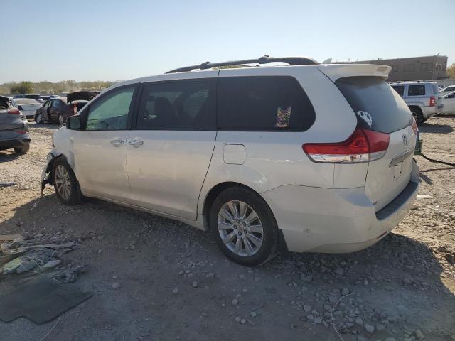 Photo 1 VIN: 5TDYK3DC8BS053144 - TOYOTA SIENNA XLE 