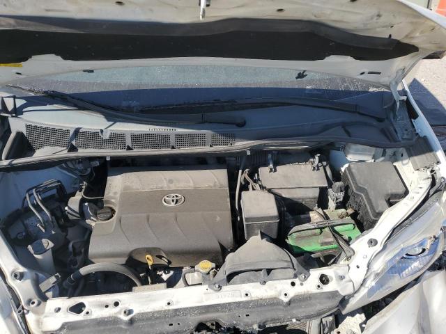 Photo 11 VIN: 5TDYK3DC8BS053144 - TOYOTA SIENNA XLE 