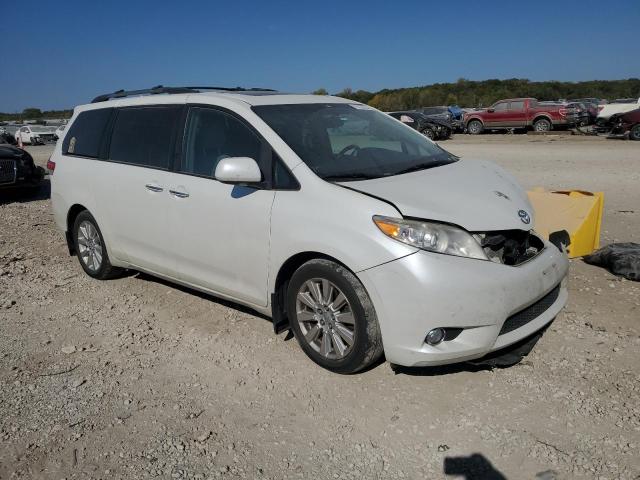 Photo 3 VIN: 5TDYK3DC8BS053144 - TOYOTA SIENNA XLE 