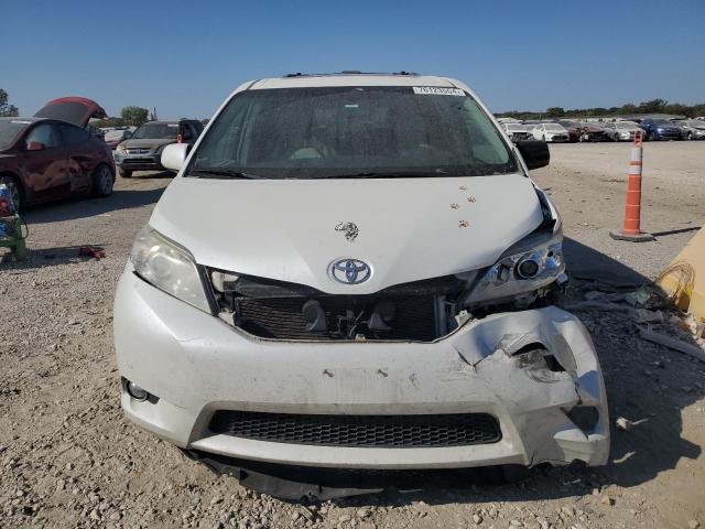 Photo 4 VIN: 5TDYK3DC8BS053144 - TOYOTA SIENNA XLE 