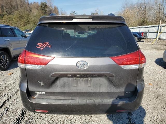 Photo 5 VIN: 5TDYK3DC8BS063236 - TOYOTA SIENNA XLE 