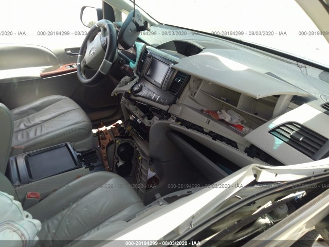 Photo 4 VIN: 5TDYK3DC8BS115254 - TOYOTA SIENNA 