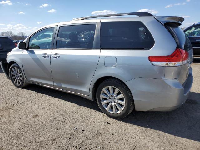 Photo 1 VIN: 5TDYK3DC8BS125864 - TOYOTA SIENNA XLE 