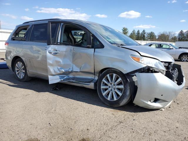 Photo 3 VIN: 5TDYK3DC8BS125864 - TOYOTA SIENNA XLE 