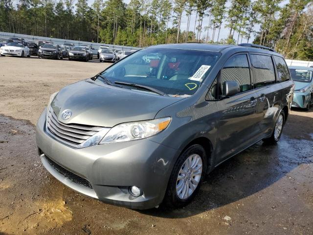 Photo 1 VIN: 5TDYK3DC8BS127145 - TOYOTA SIENNA XLE 