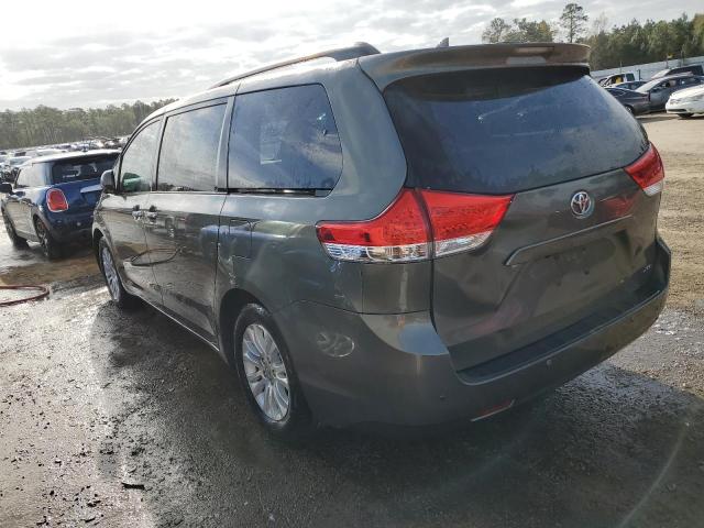 Photo 2 VIN: 5TDYK3DC8BS127145 - TOYOTA SIENNA XLE 