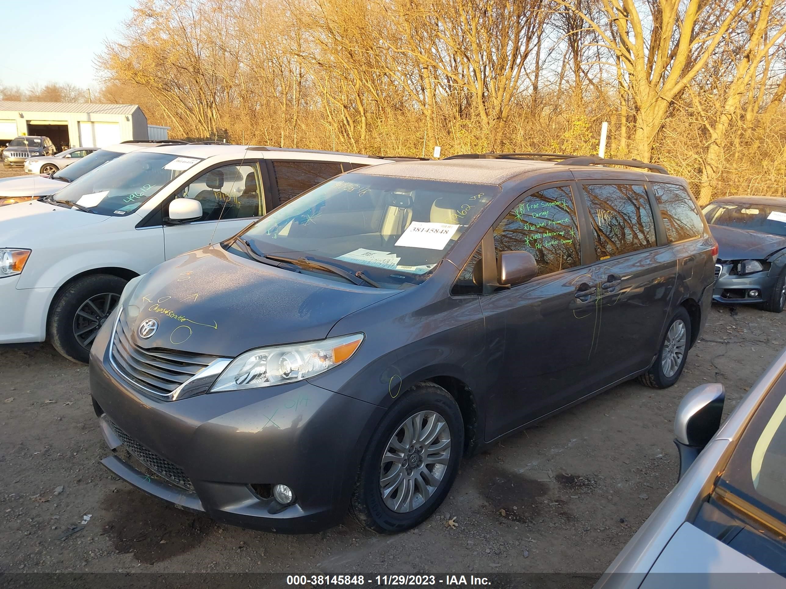 Photo 1 VIN: 5TDYK3DC8BS139361 - TOYOTA SIENNA 