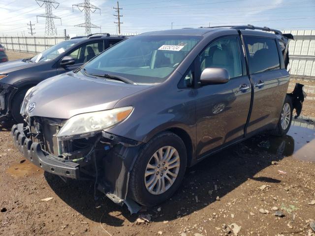 Photo 0 VIN: 5TDYK3DC8BS147010 - TOYOTA SIENNA 