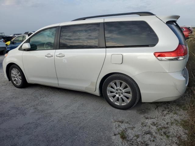 Photo 1 VIN: 5TDYK3DC8BS153275 - TOYOTA SIENNA XLE 