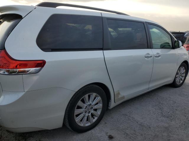 Photo 2 VIN: 5TDYK3DC8BS153275 - TOYOTA SIENNA XLE 