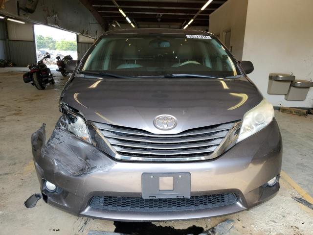 Photo 4 VIN: 5TDYK3DC8BS167077 - TOYOTA SIENNA XLE 