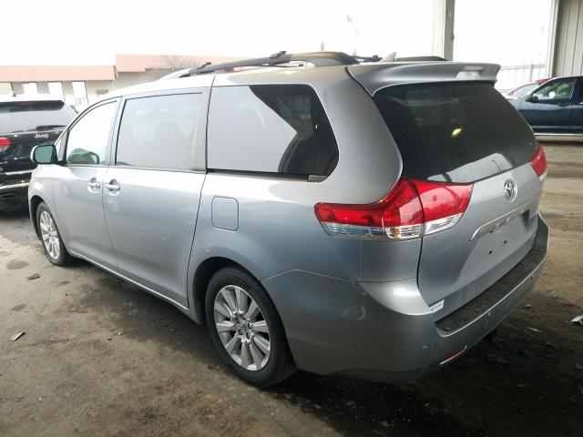 Photo 2 VIN: 5TDYK3DC8CS178520 - TOYOTA SIENNA XLE 