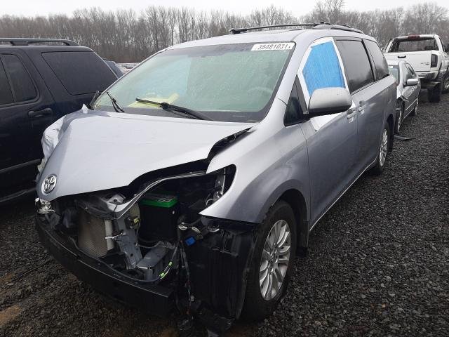 Photo 1 VIN: 5TDYK3DC8CS183507 - TOYOTA SIENNA XLE 