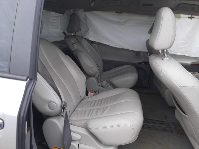 Photo 5 VIN: 5TDYK3DC8CS183507 - TOYOTA SIENNA XLE 