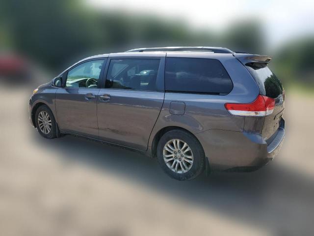 Photo 1 VIN: 5TDYK3DC8CS188870 - TOYOTA SIENNA XLE 