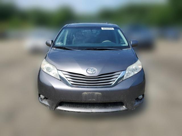 Photo 4 VIN: 5TDYK3DC8CS188870 - TOYOTA SIENNA XLE 