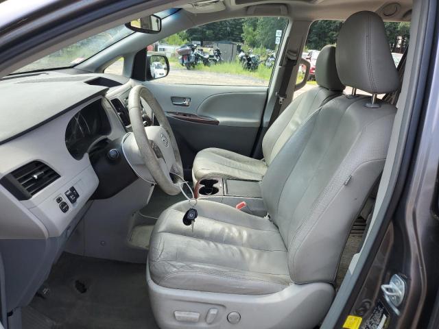 Photo 6 VIN: 5TDYK3DC8CS188870 - TOYOTA SIENNA XLE 