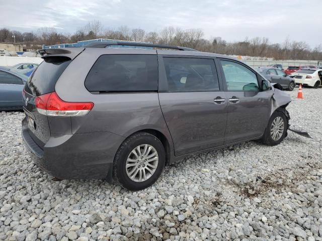 Photo 2 VIN: 5TDYK3DC8CS190196 - TOYOTA SIENNA XLE 