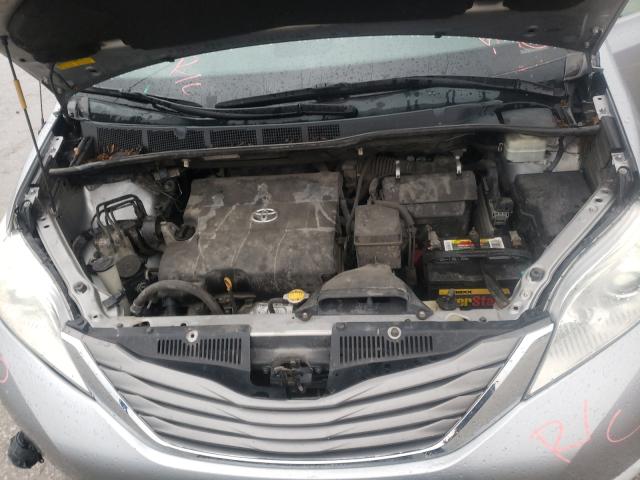 Photo 6 VIN: 5TDYK3DC8CS193082 - TOYOTA SIENNA XLE 