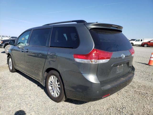 Photo 2 VIN: 5TDYK3DC8CS193681 - TOYOTA SIENNA XLE 