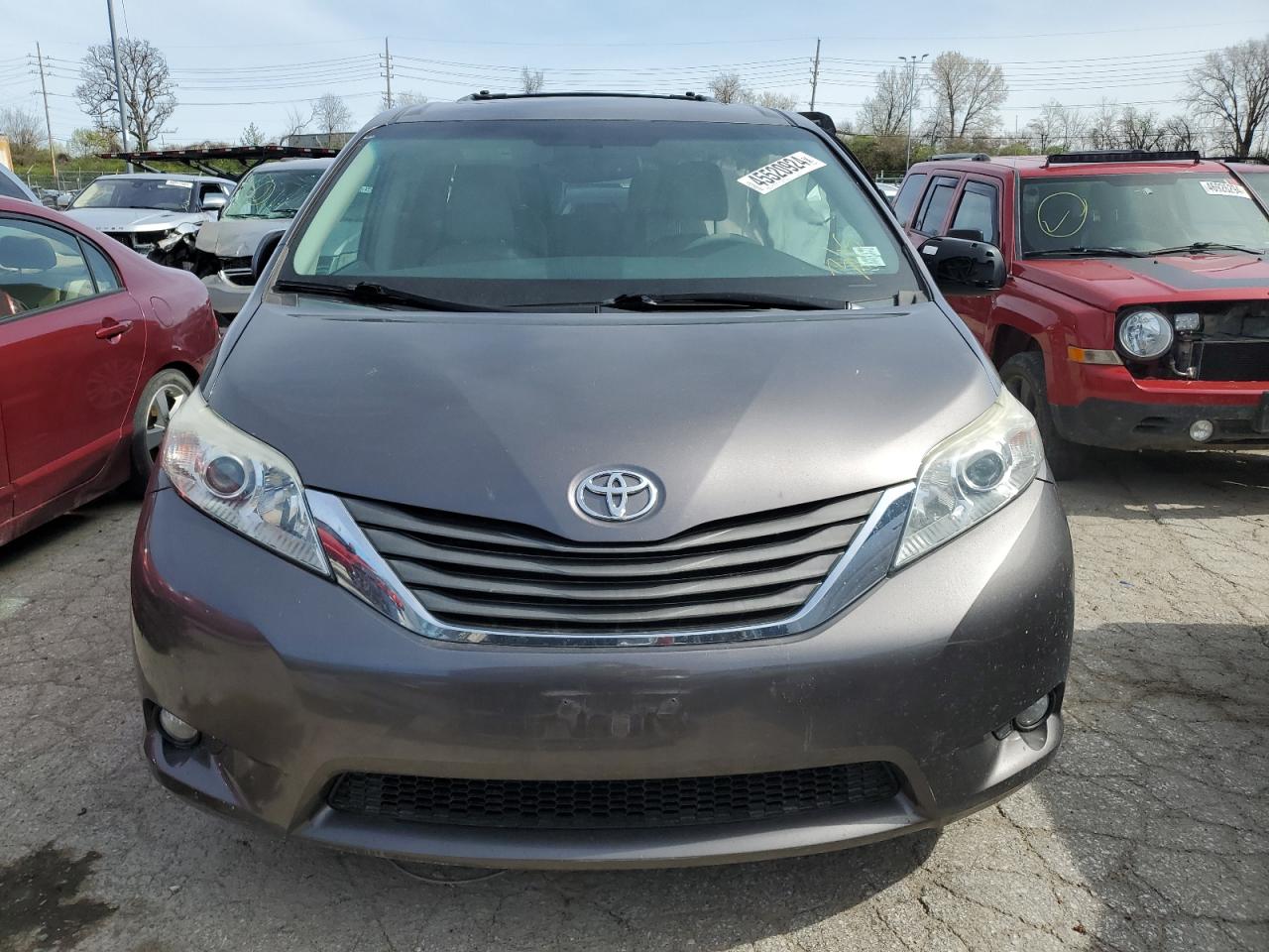 Photo 4 VIN: 5TDYK3DC8CS199674 - TOYOTA SIENNA 