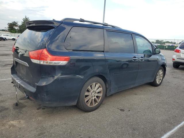 Photo 2 VIN: 5TDYK3DC8CS204968 - TOYOTA SIENNA XLE 