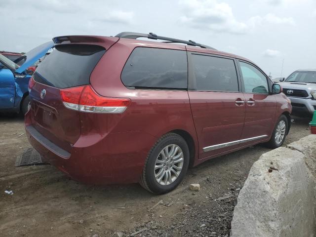 Photo 2 VIN: 5TDYK3DC8CS216358 - TOYOTA SIENNA XLE 