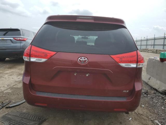 Photo 5 VIN: 5TDYK3DC8CS216358 - TOYOTA SIENNA XLE 