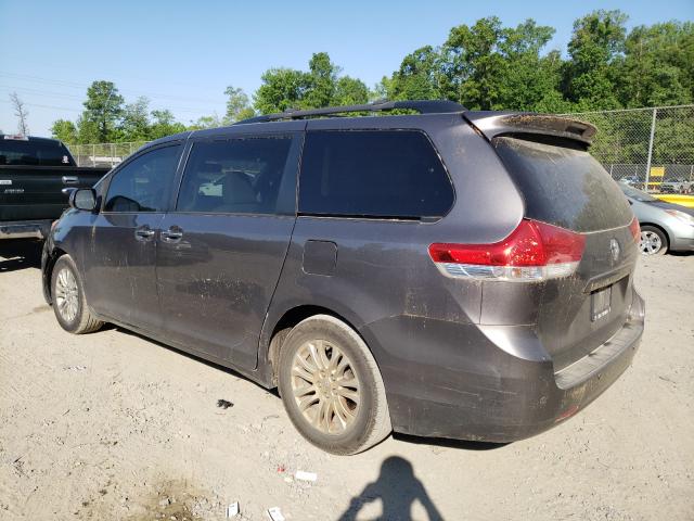 Photo 2 VIN: 5TDYK3DC8CS218403 - TOYOTA SIENNA XLE 